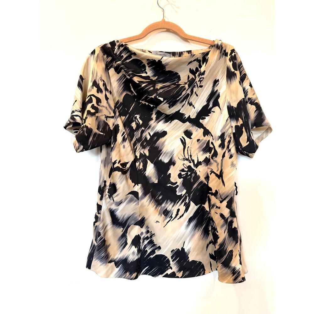 Classiques Entier 100% silk satin short sleeve drapey neck blouse M ivory black